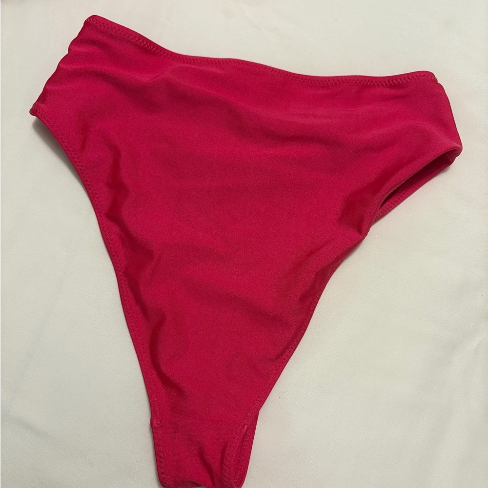Pink bikini - Picture 3 of 5